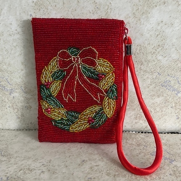 Beaded Christmas Xmas Wreath Wristlet Purse - Picture 1 of 5